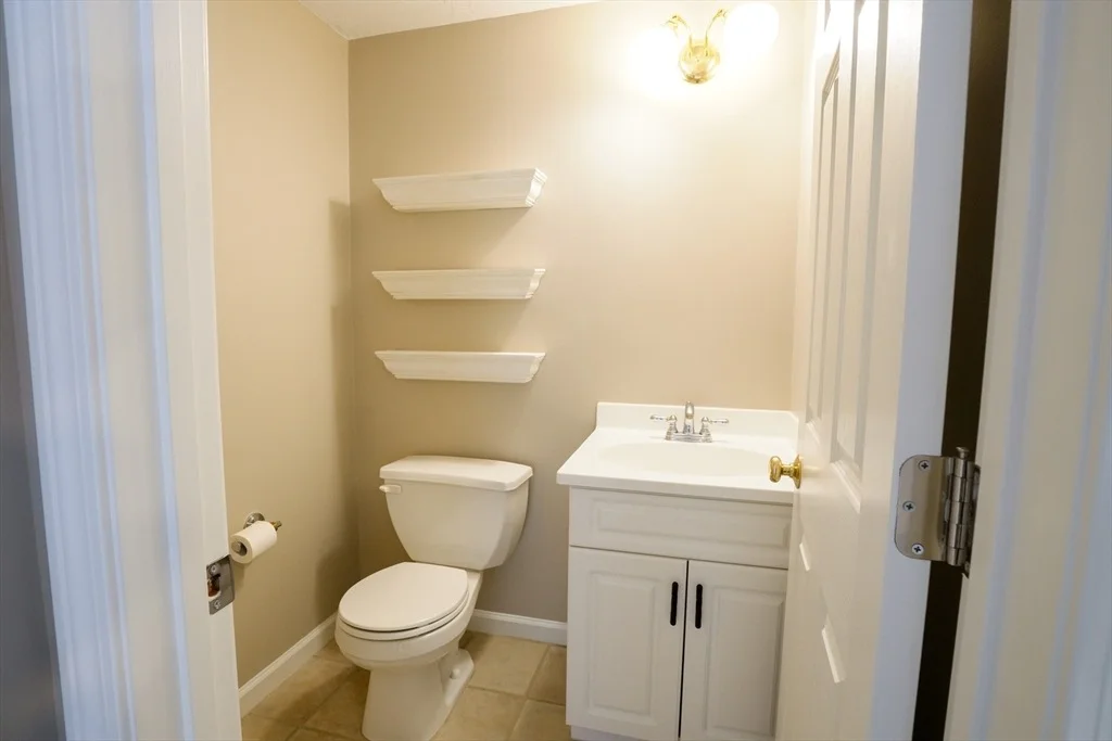 Photo of Unit 291 at 291 Captain Eames Cir