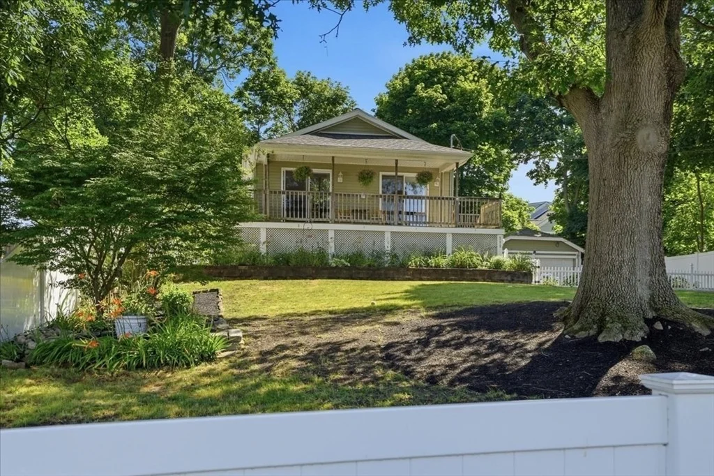 Photo of 111 Wompatuck Rd