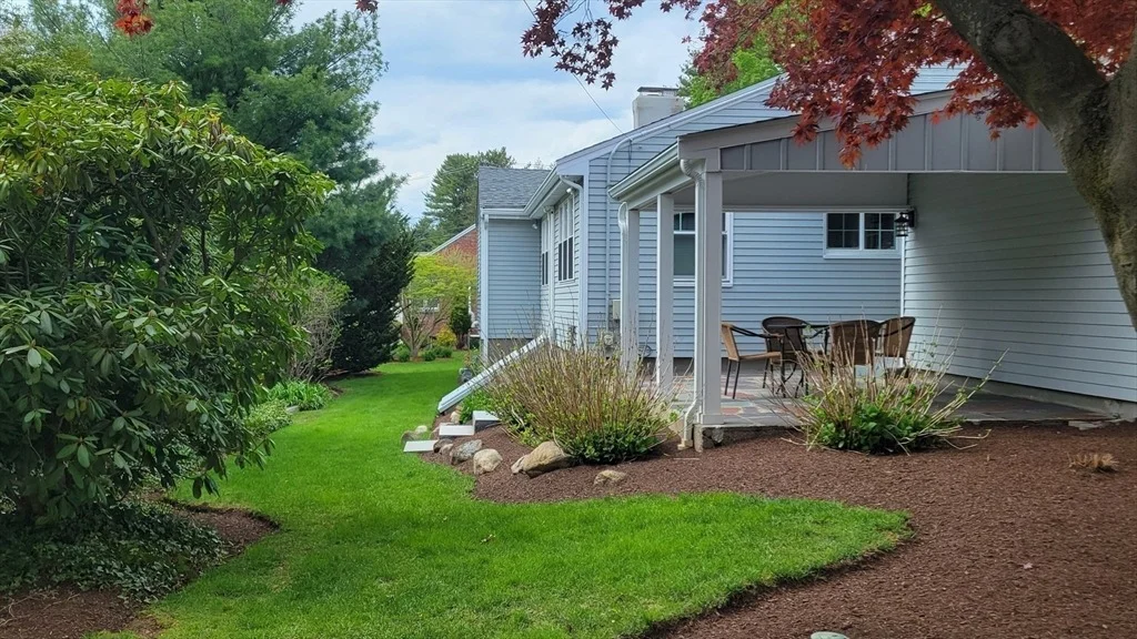 Photo of 294 Great Plain Ave