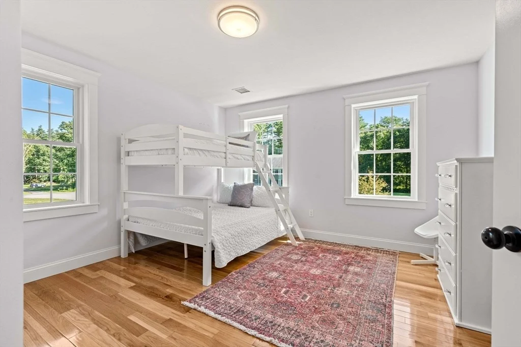 Photo of 431 River St