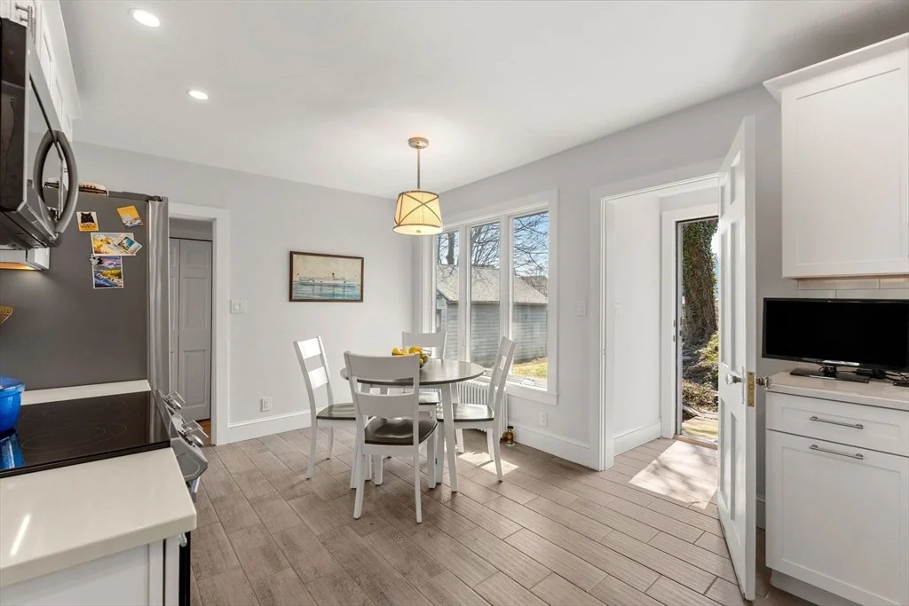 Photo of 15 Preston Beach Rd