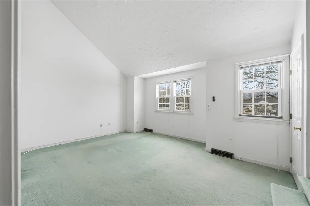 Photo of Unit 21 at 551 Hildreth St