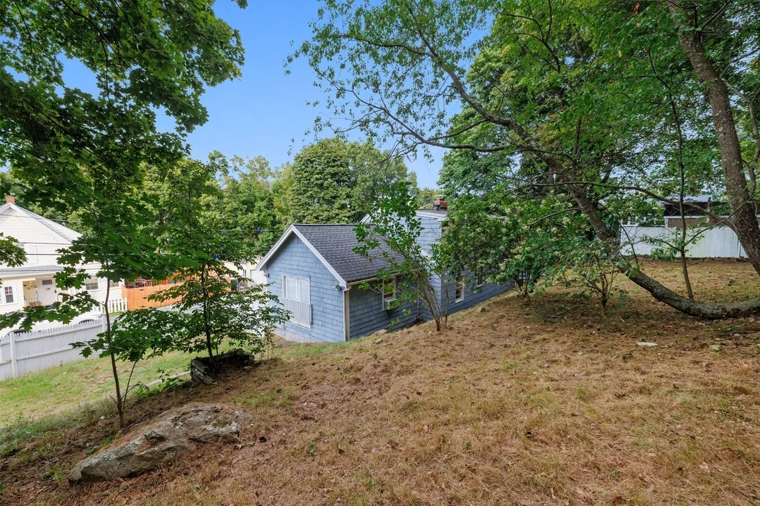 Photo of 31 Endicott St.