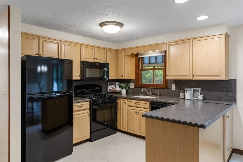 Photo of 52 Diana Dr