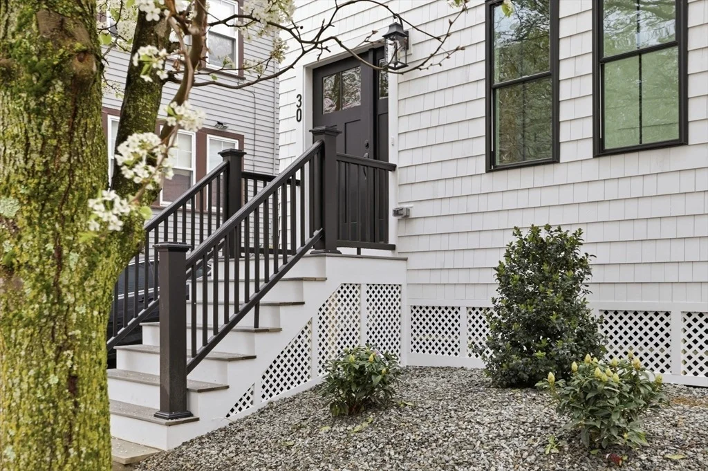 Photo of 30 Waverly Ave