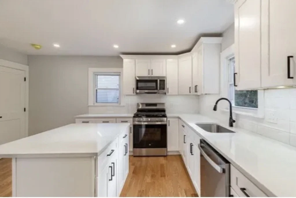 Photo of 10 Williams Ave