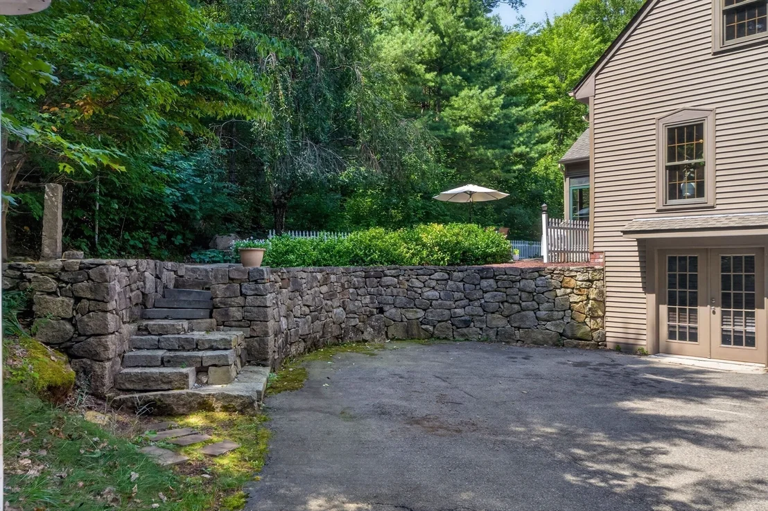 Photo of 187 Blackstone Street