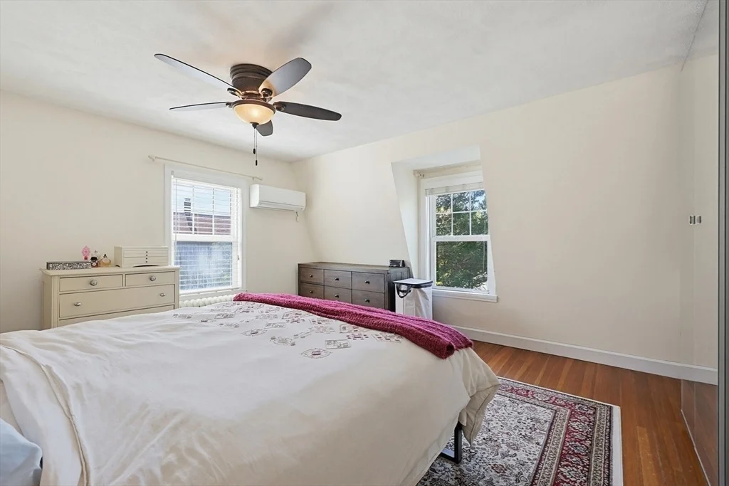 Photo of 9 Commonwealth Ave