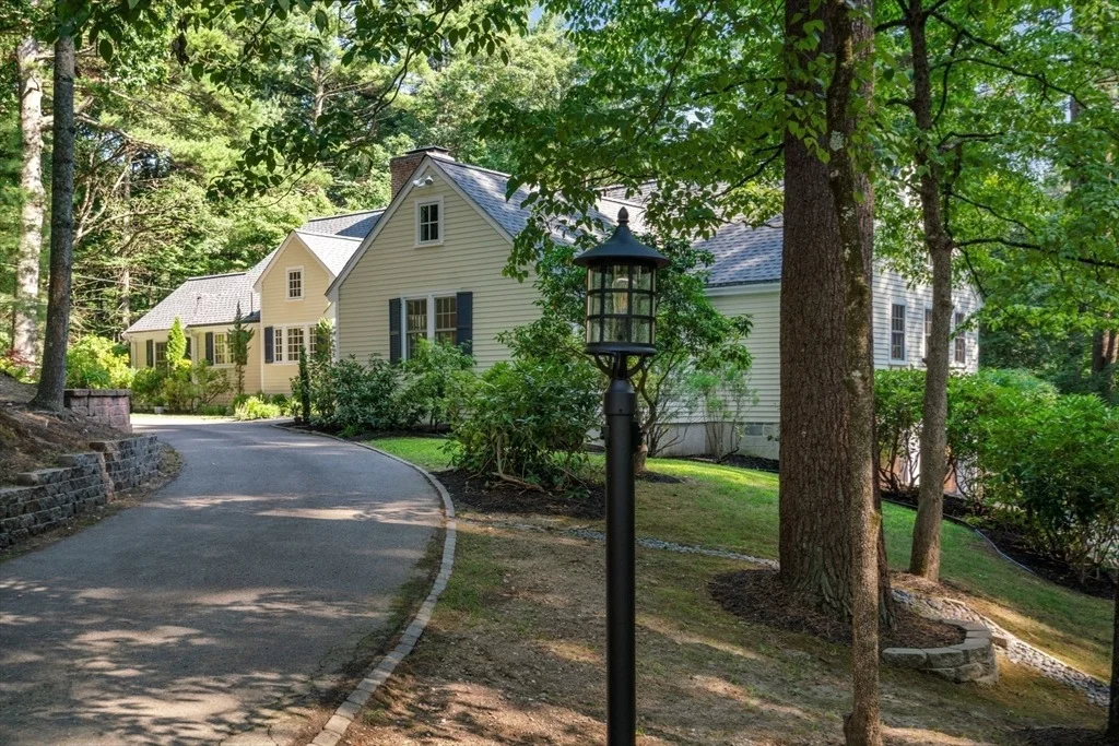 Photo of 156 Cherry Brook Rd