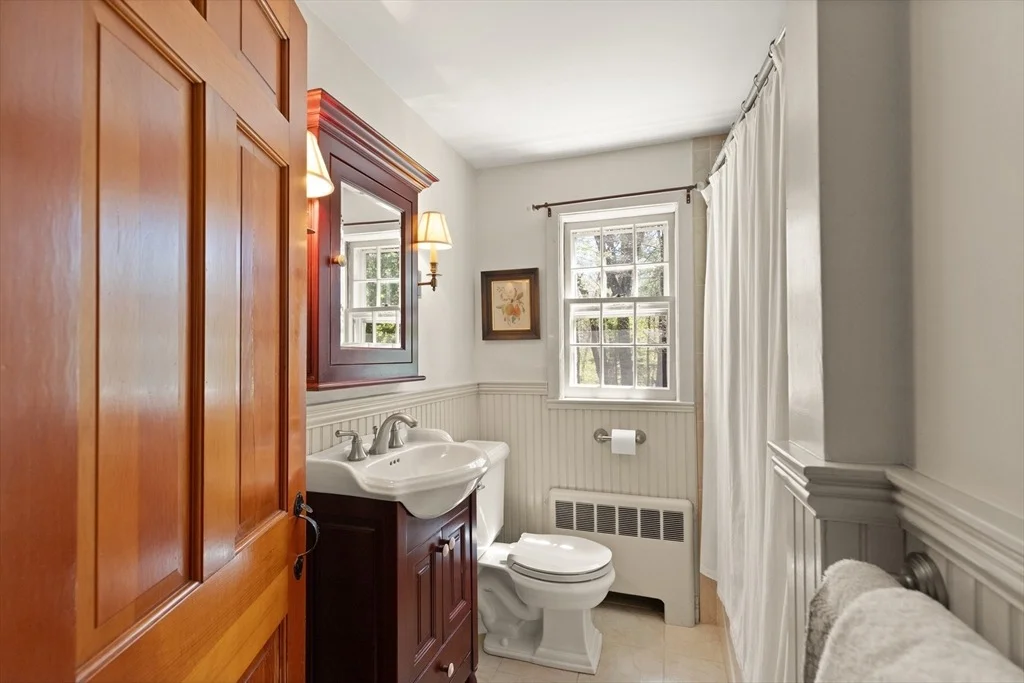 Photo of 11 Hemlock