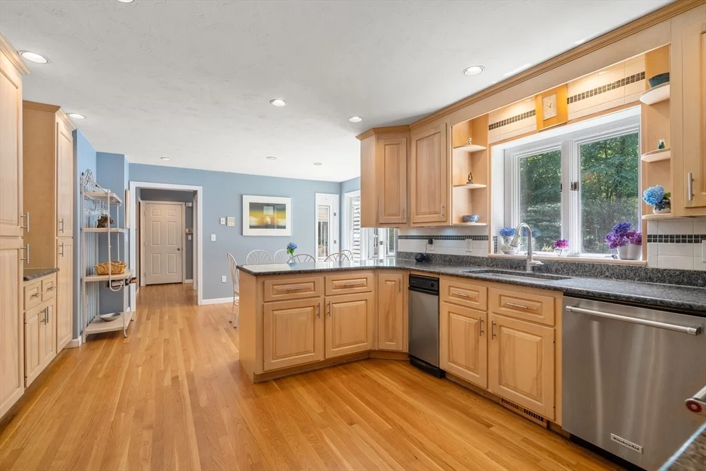 Photo of 8 Gaslight Lane