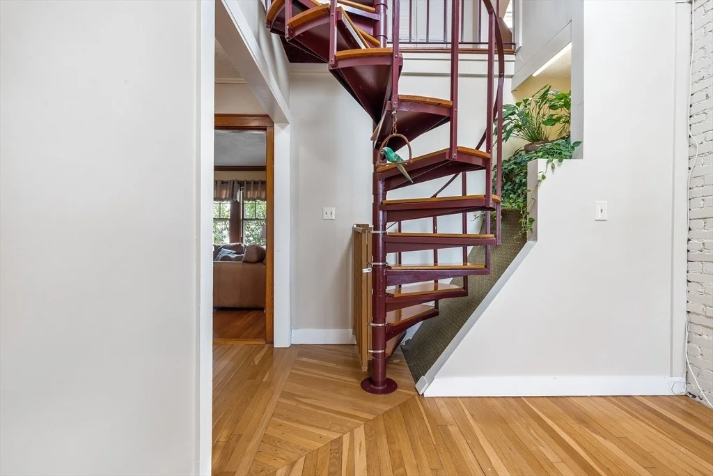 Photo of 12 Grandview Rd