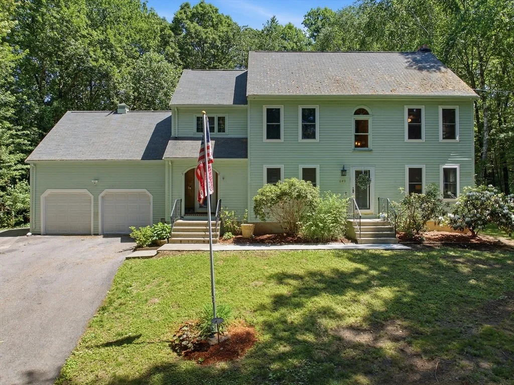 Photo of 649 Concord Rd