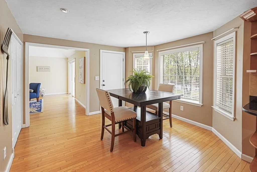 Photo of 9 Cardinal Cir