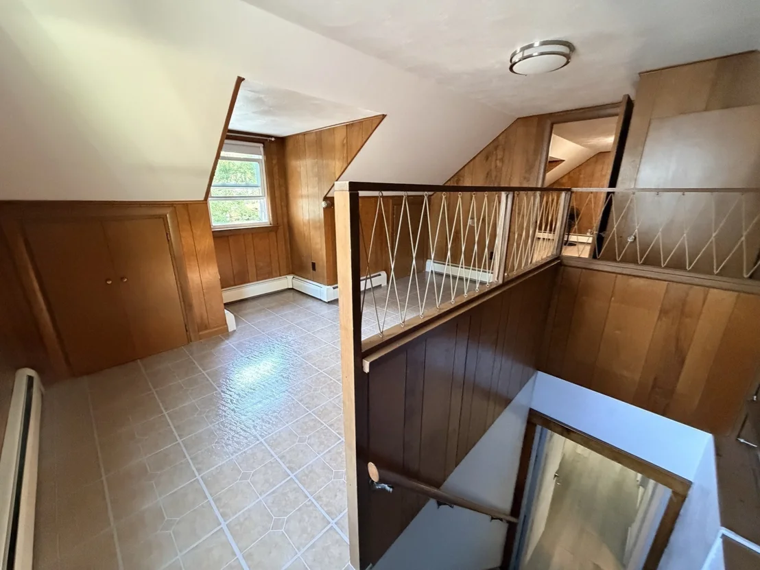 Photo of 169 Roosevelt Ave