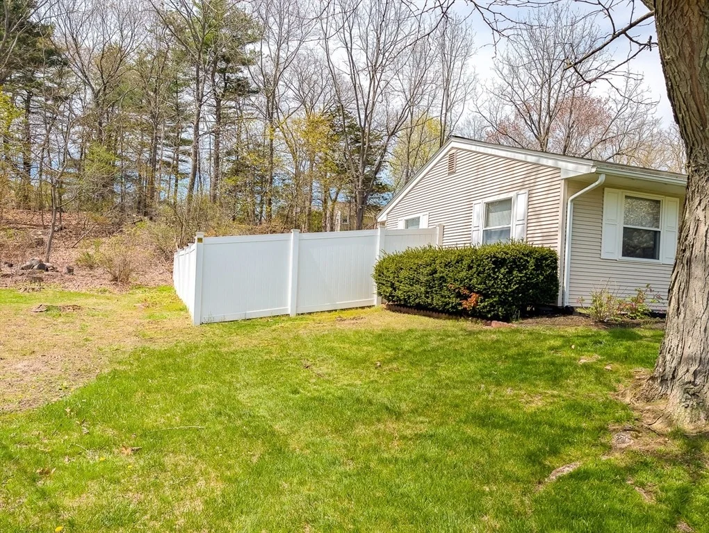Photo of 14 Myrna Rd