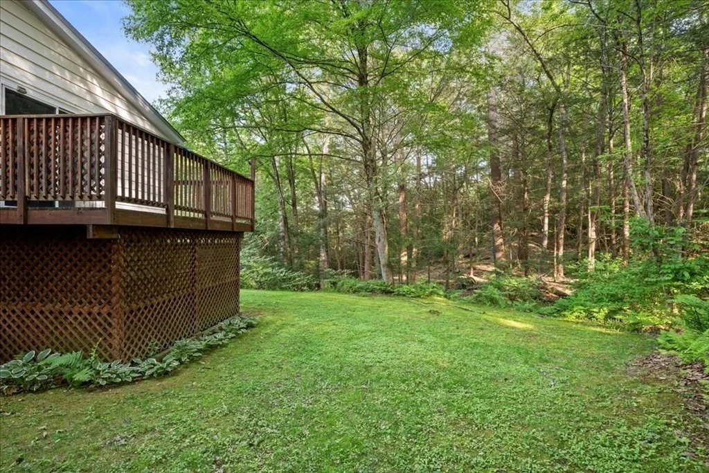 Photo of 39 Mashapaug Rd