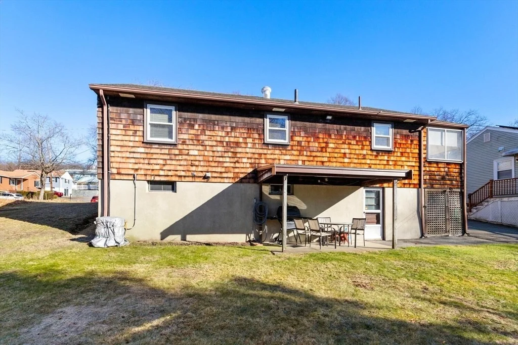 Photo of 14 Meadow Brook Road