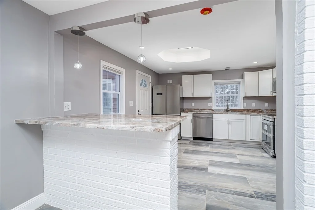 Photo of 1020 Richardson Road