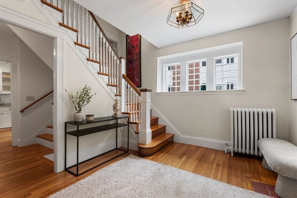 Photo of 855 Commonwealth Ave