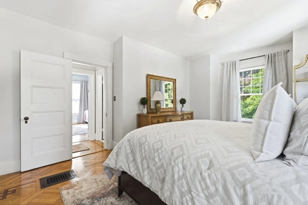 Photo of 31 Morrison Ave