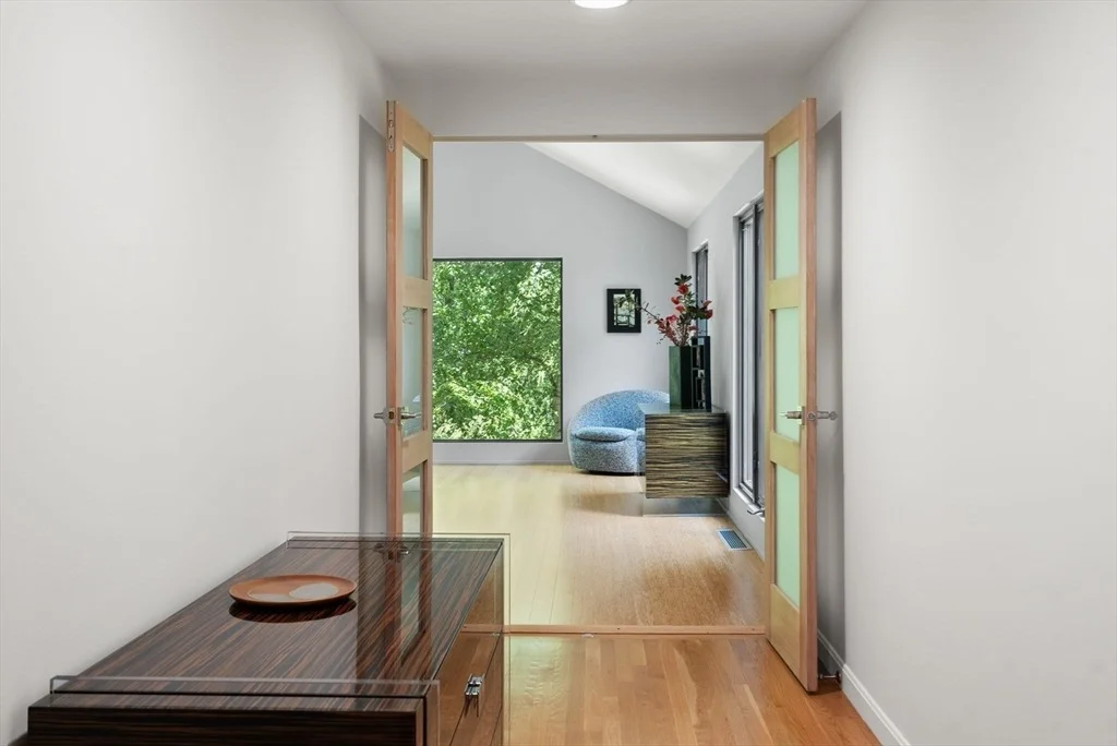 Photo of 169 Hickory Rd