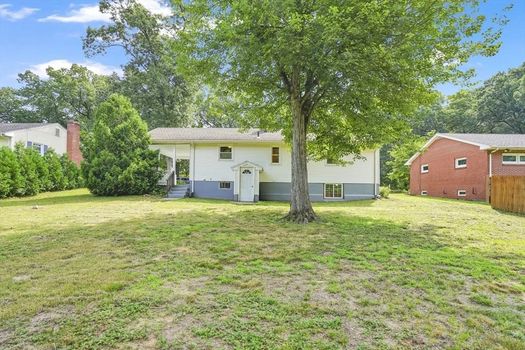 Photo of 250 Old Lyman Rd