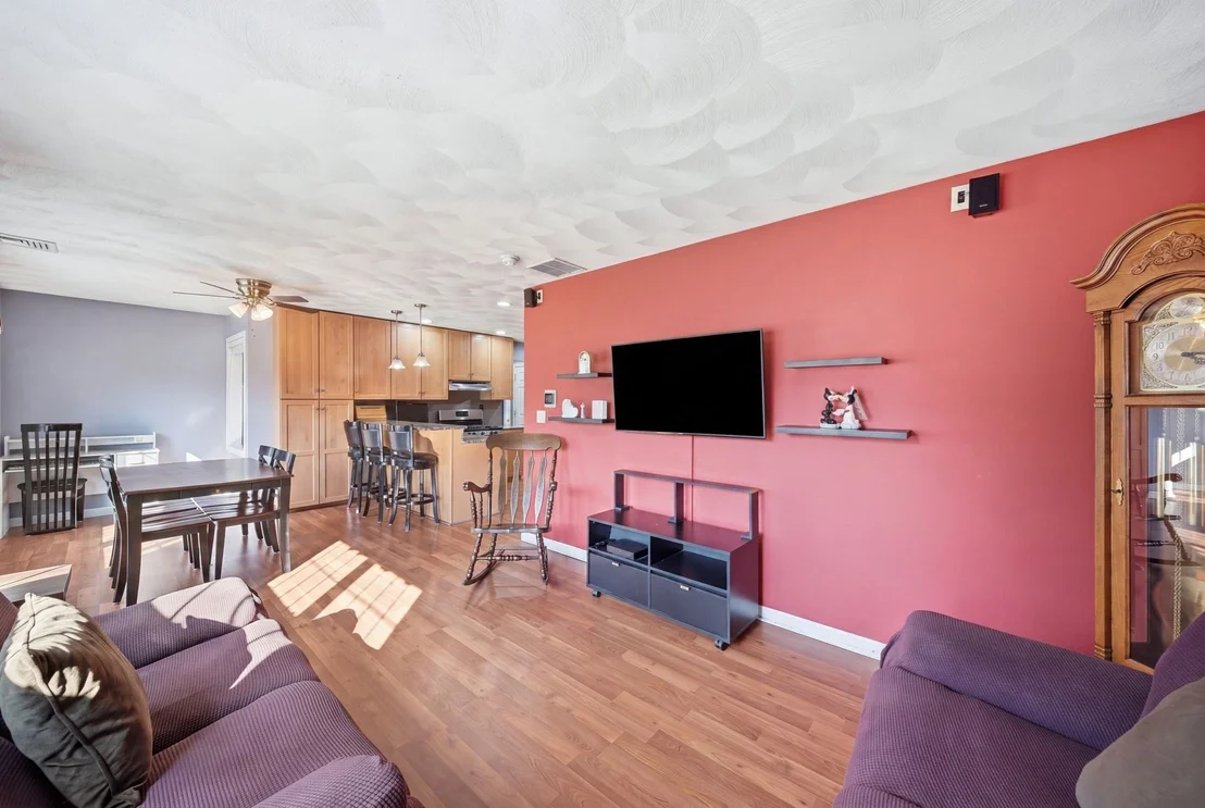 Photo of 39 Tomahawk Dr