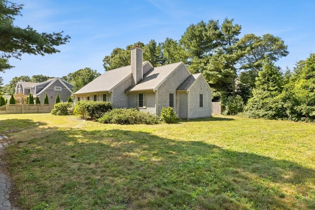 Photo of 137 Wianno Circle