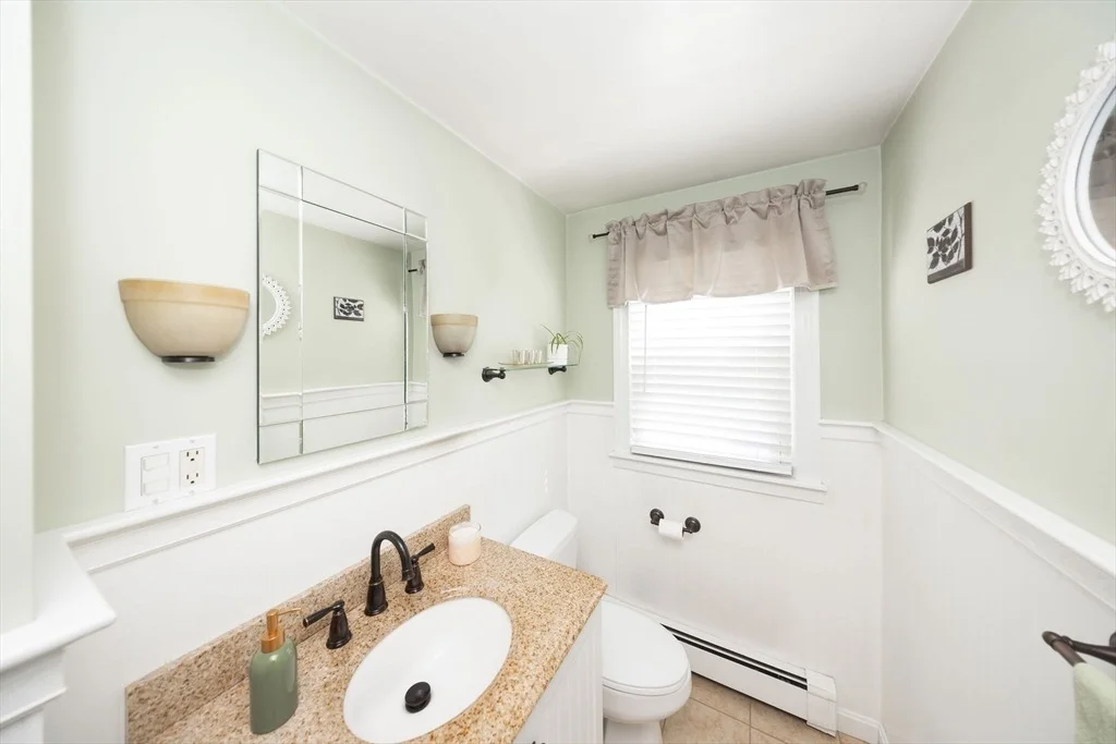 Photo of 37 Maple St