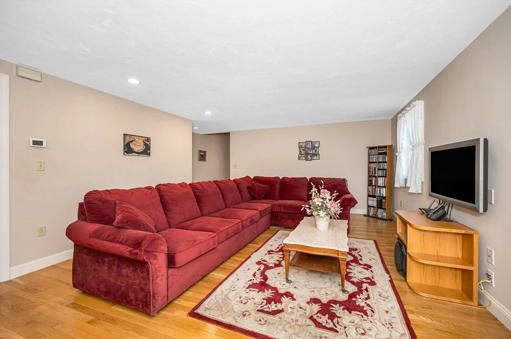 Photo of 12 Dawn Dr
