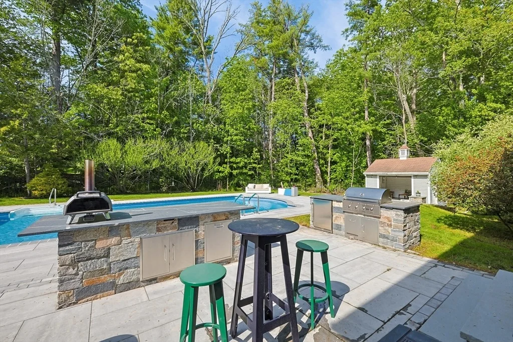 Photo of 5 Hickory Dr