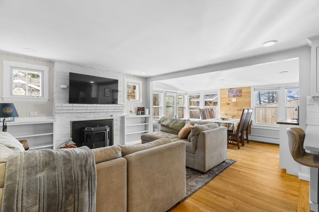 Photo of 10 Beach Rd