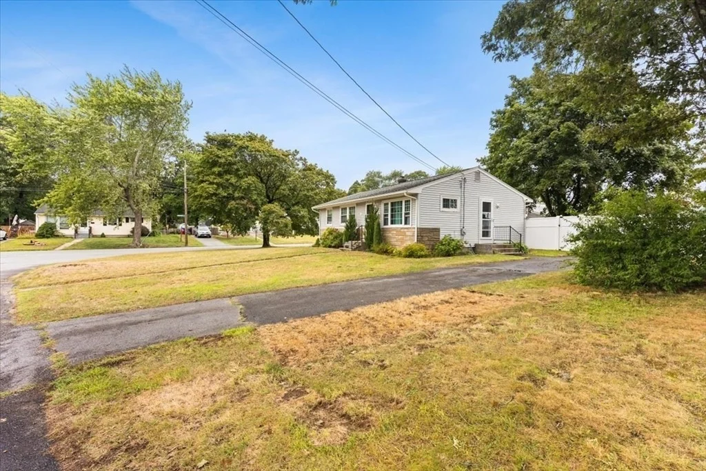 Photo of 65 Hoyt St