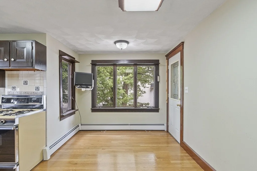 Photo of 5 Hoover Ave