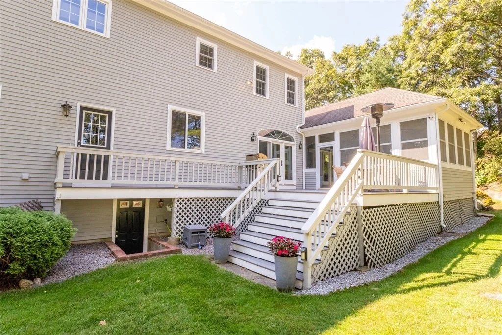 Photo of 25 Windsor Dr