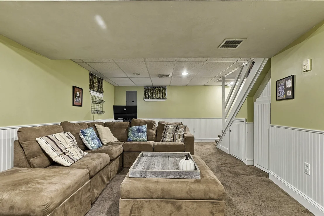 Photo of 35 Anthony Rd