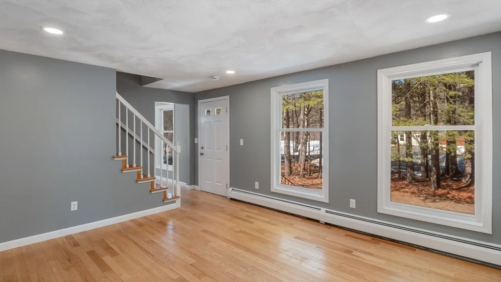 Photo of 77 Hazen Rd