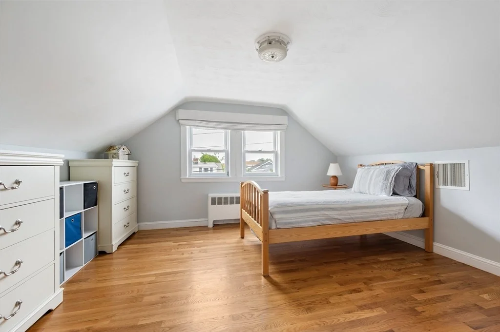 Photo of 22 E