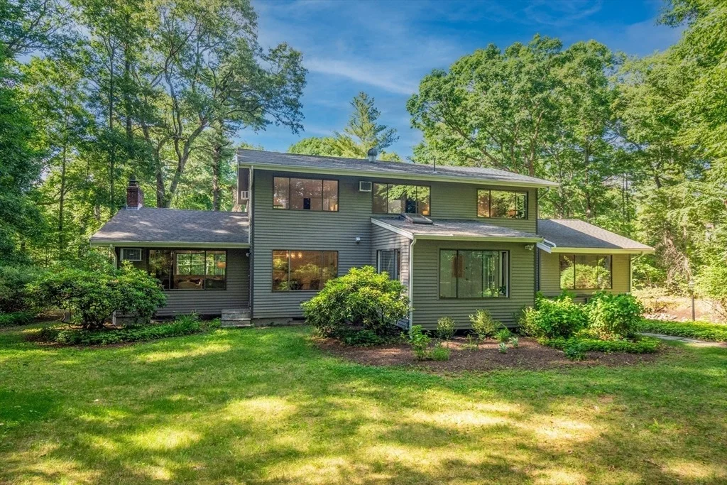 Photo of 141 Trapelo Road