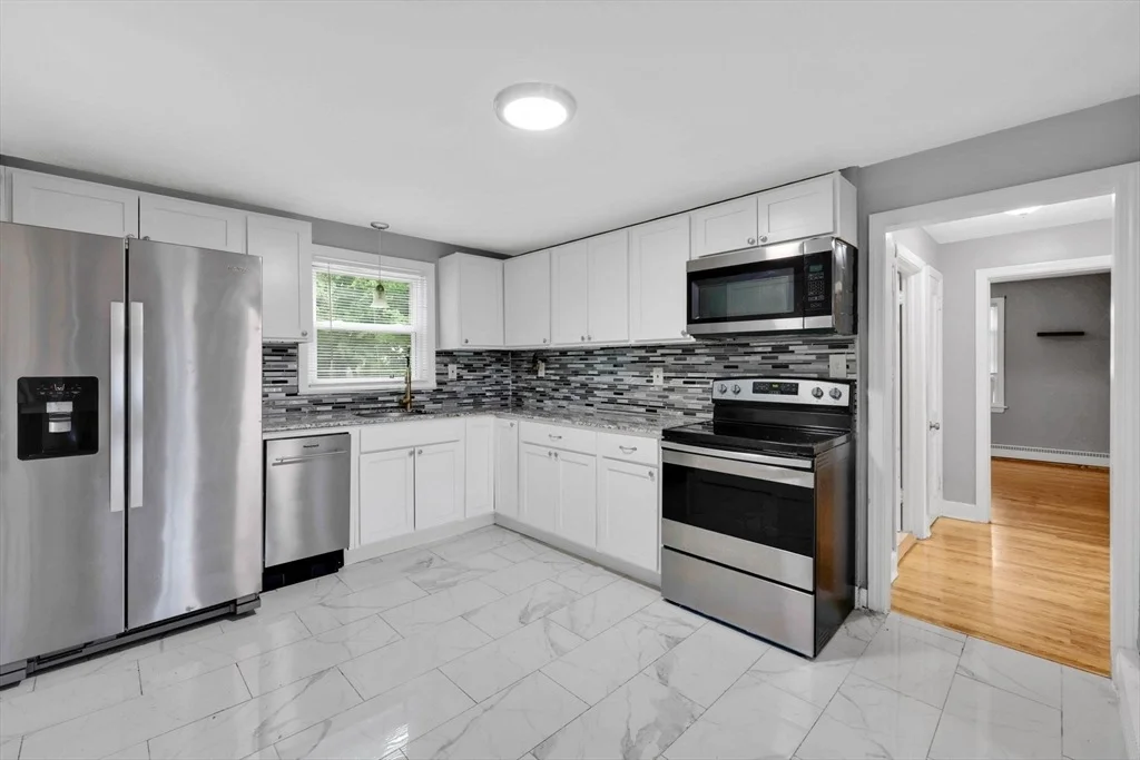 Photo of 38 Tinkham Rd
