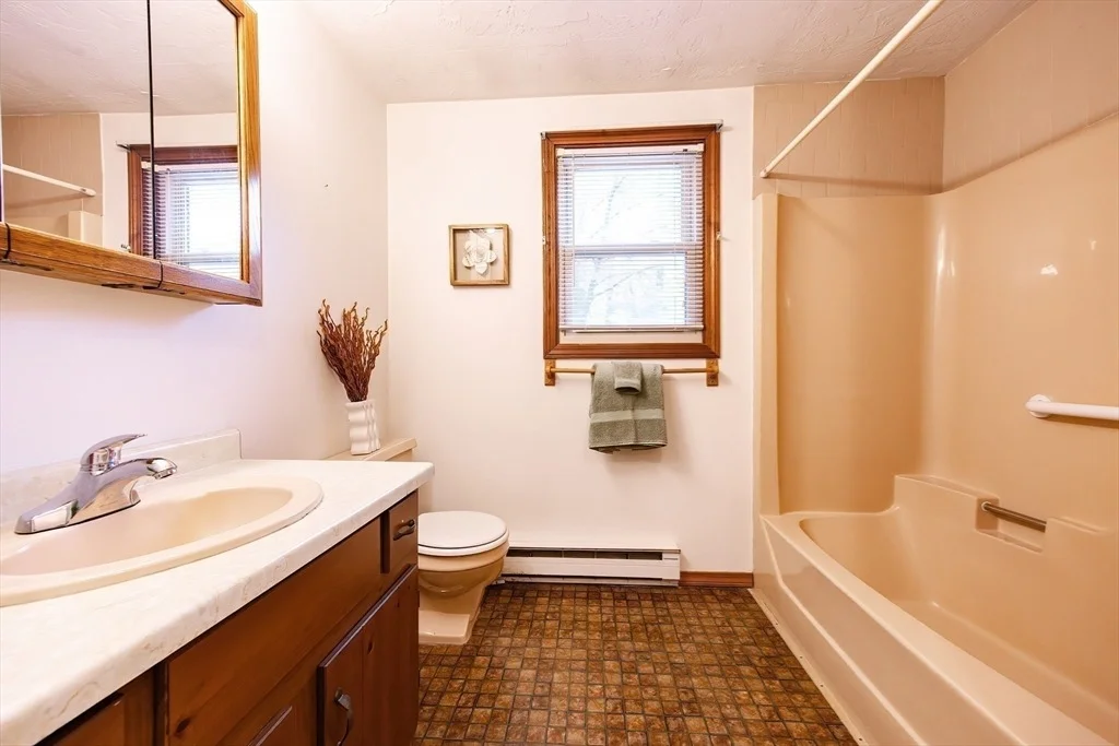 Photo of 37 Sutton Rd