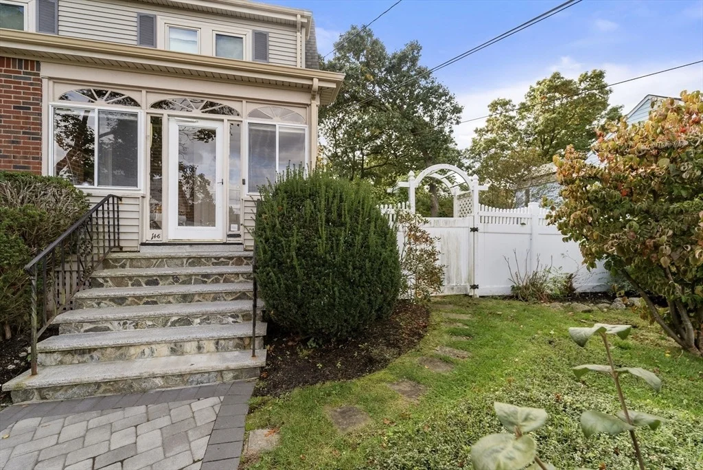 Photo of 146 Gray St