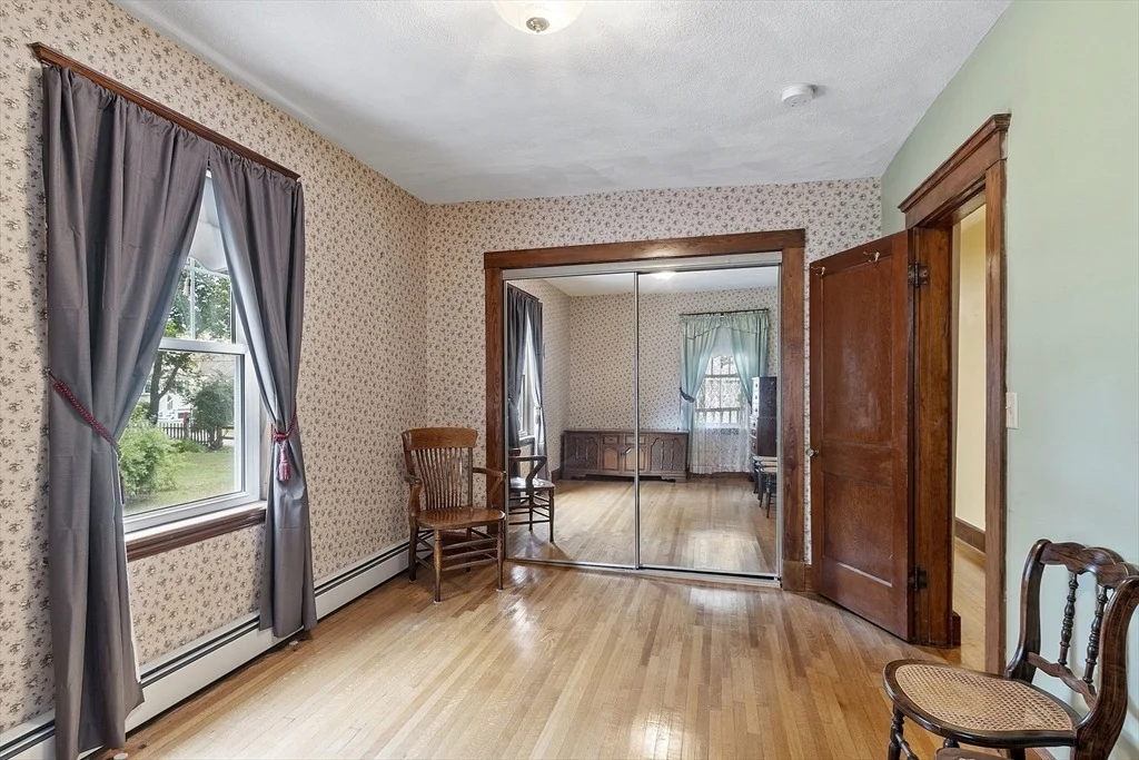 Photo of 5 Hoover Ave
