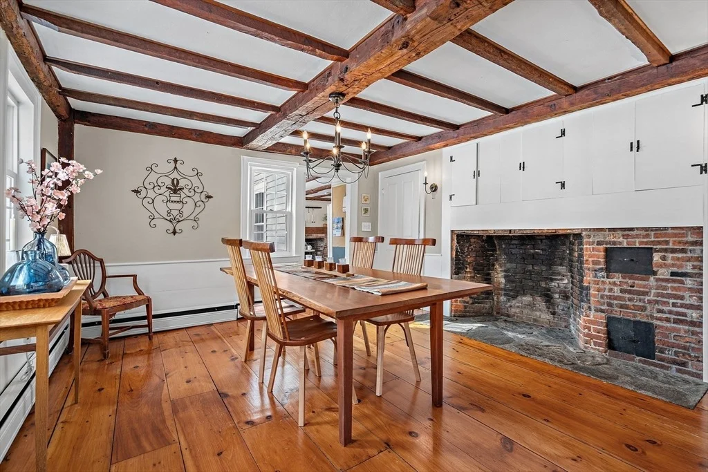 Photo of 280 W Acton Road