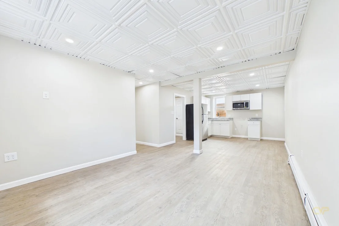 Photo of 102 Vestal St