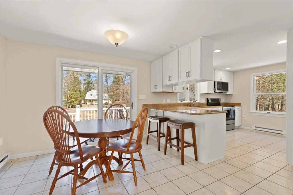 Photo of 552 Hudson Rd.