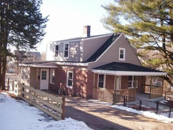Photo of 37 Douglas Ave