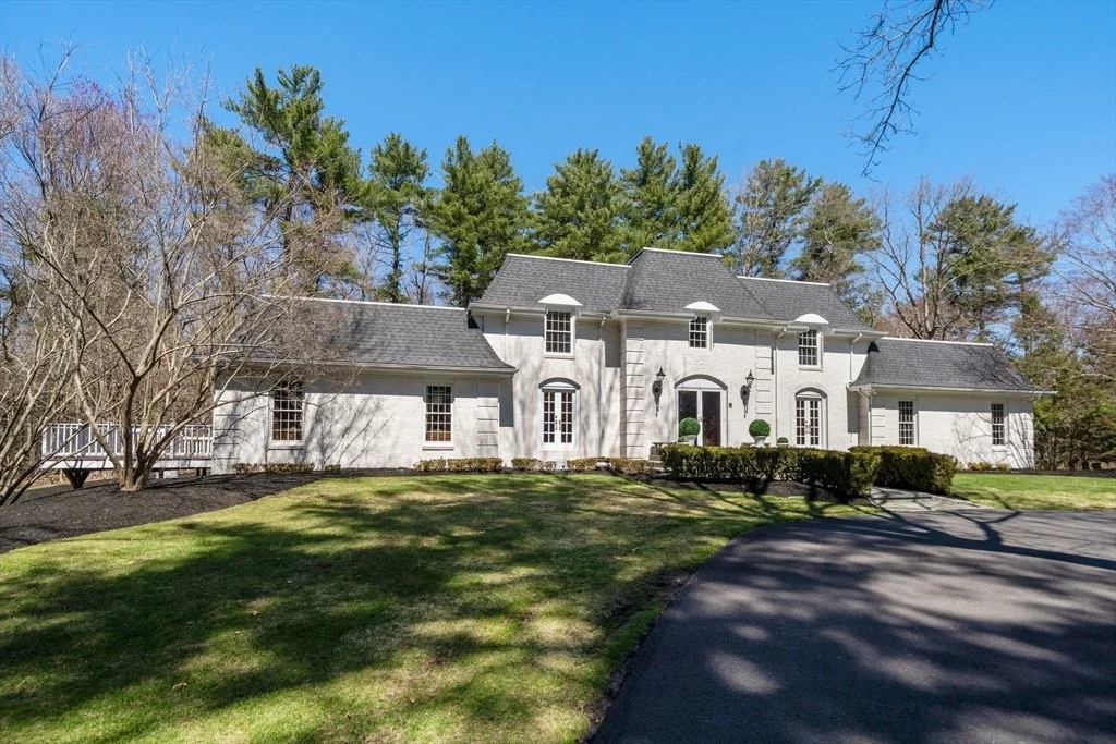 Photo of 286 Mayflower Cir