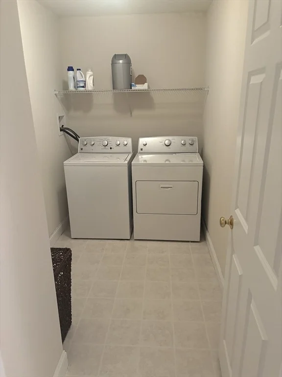 Photo of Unit B at 43 Longview Cir